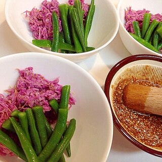 季節の風味☆もって菊とインゲンの胡麻醤油